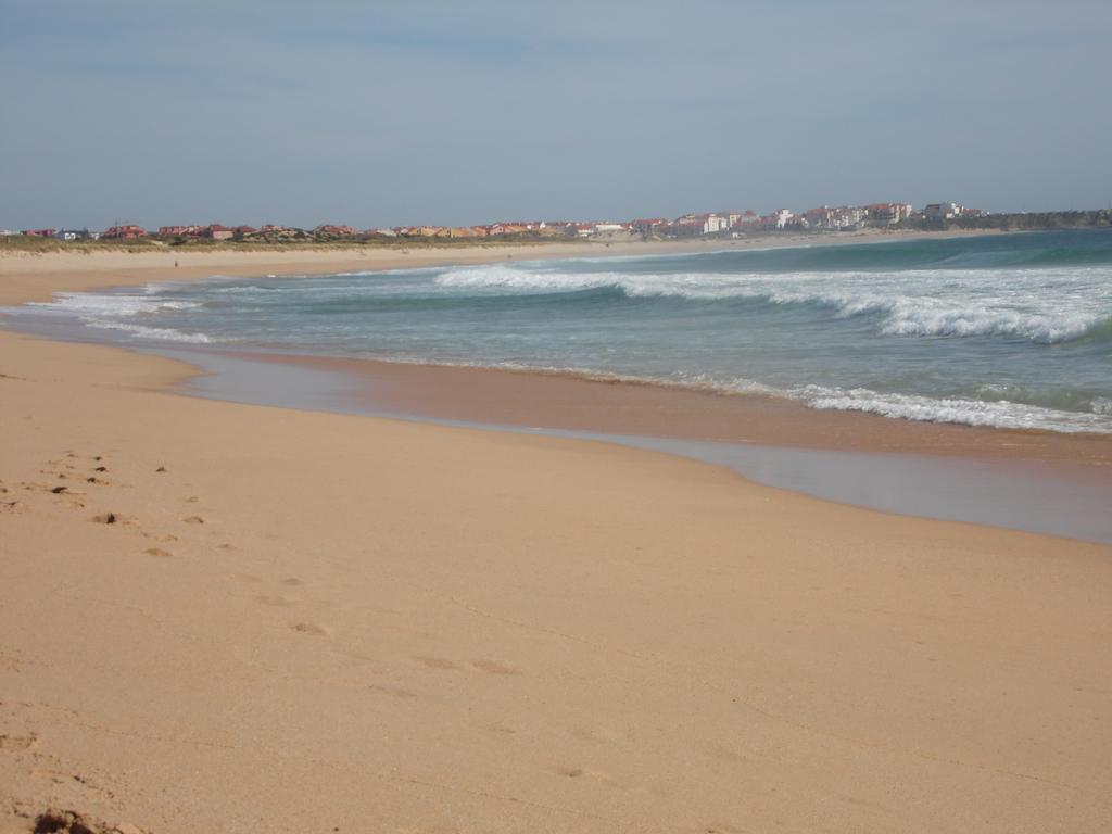 Peniche Blue Wave Home Atouguia Da Baleia Room photo